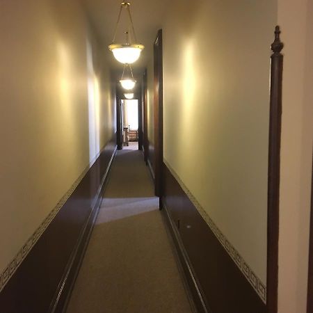 Main Street Bed & Breakfast Ханибал Екстериор снимка