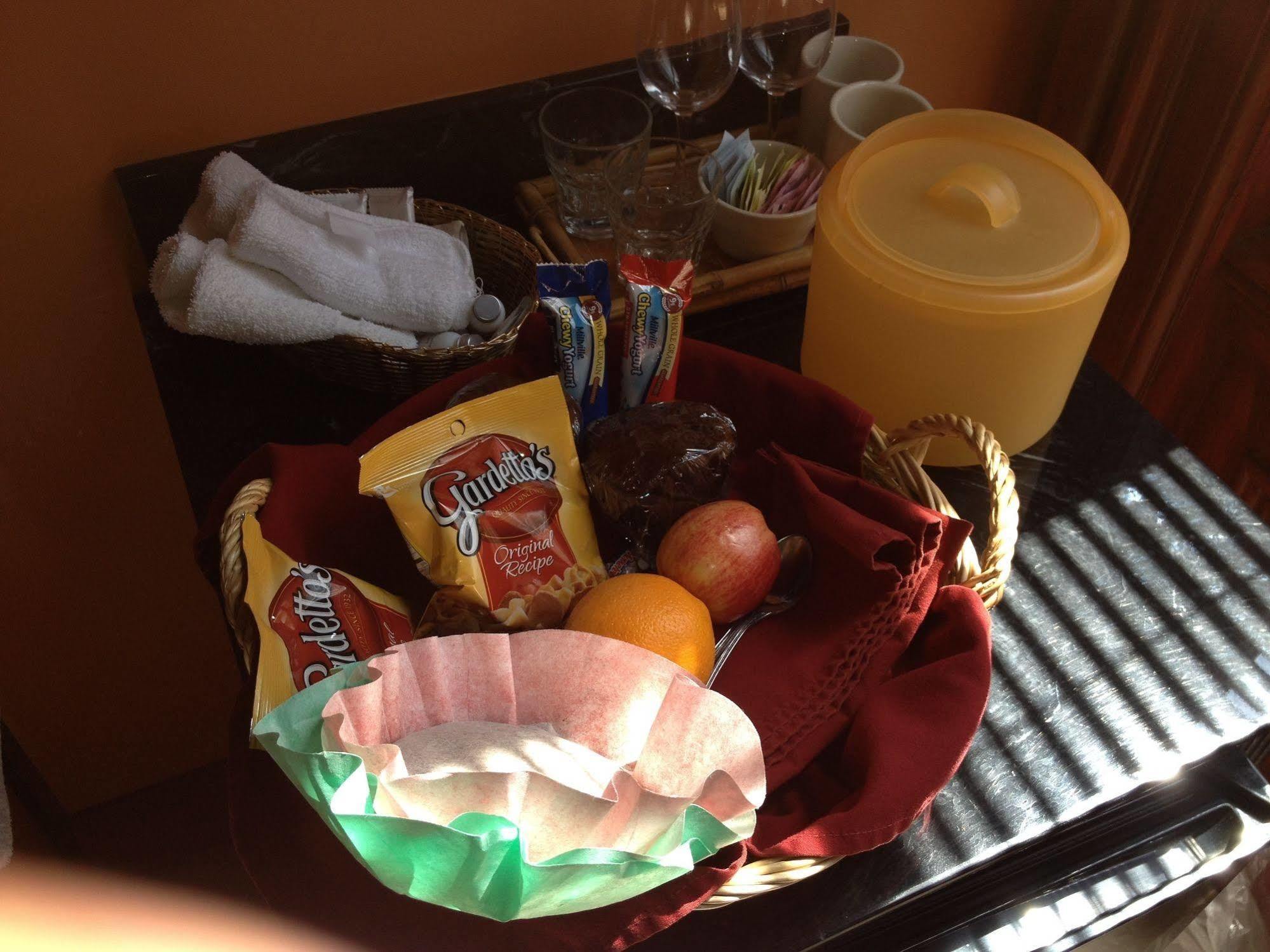 Main Street Bed & Breakfast Ханибал Екстериор снимка
