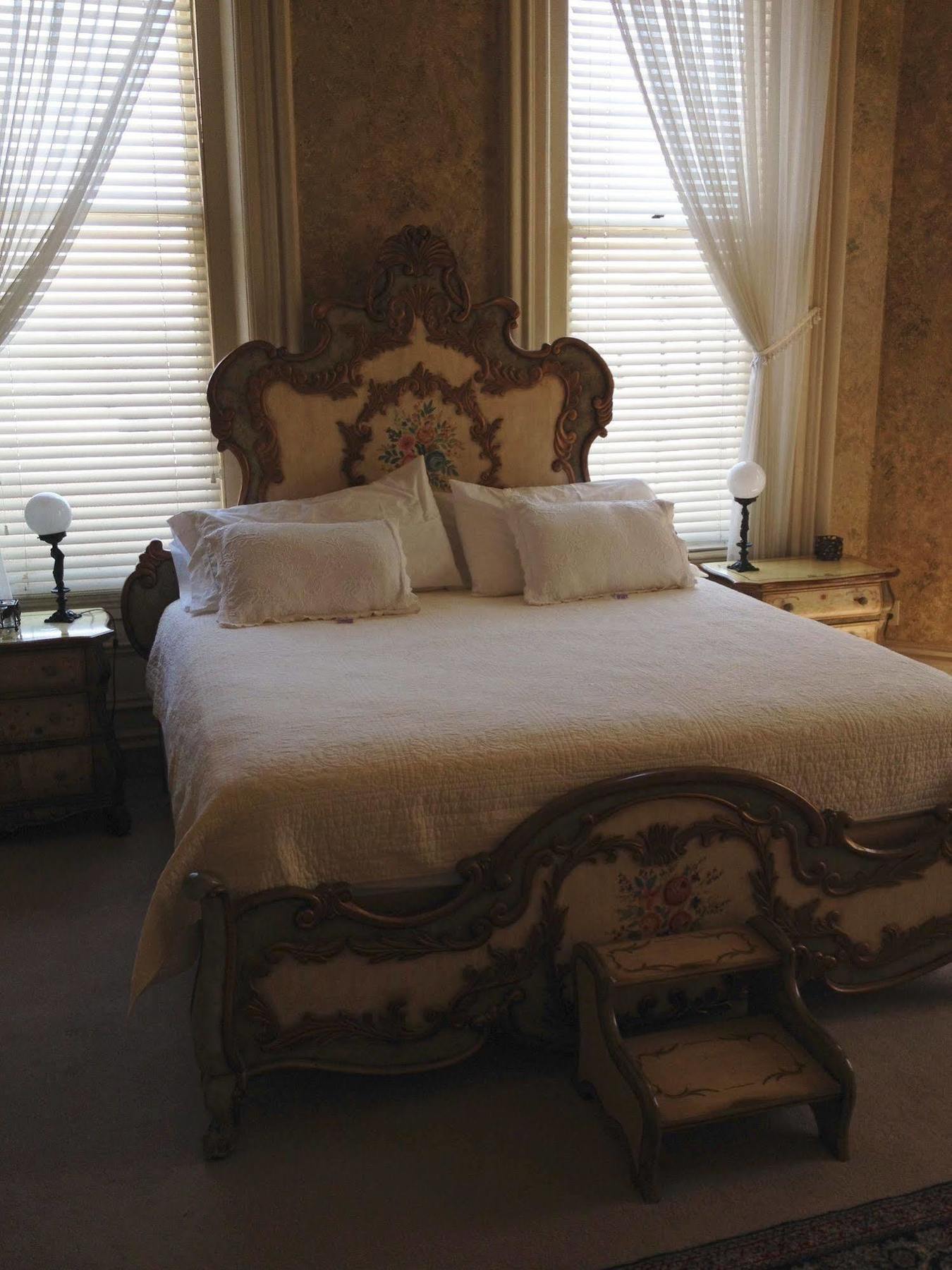 Main Street Bed & Breakfast Ханибал Екстериор снимка